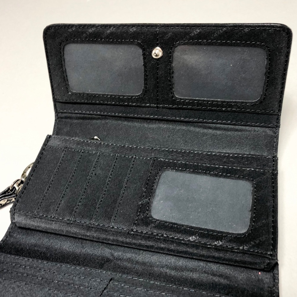Montana West Embroidered Skull Black Wristlet Missing One Crystal - Picture 5 of 8